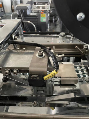 Macchina per la fabbricazione di tazze da tè usa e getta ad alta velocità con bar di rame per la confezione di tazze e tipo di lavorazione del ripiegamento della carta