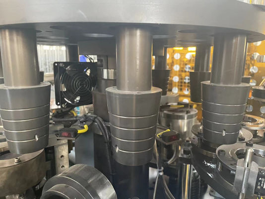 15kw High Speed Paper Tea Cup Forming Machine per 120-150pcs/min Fully Automatic Produzione in 2340mm*1435mm*1800mm Dimensione